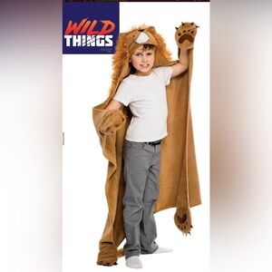 Wild Things Roary Wearable Lion Blanket